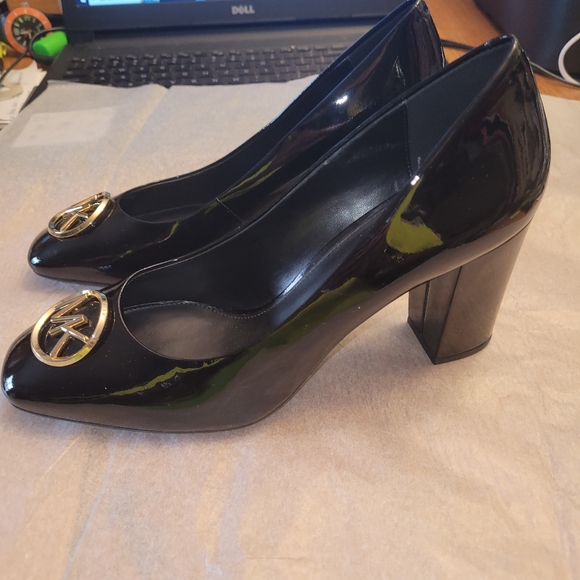 Ladies Michel kors heels - Picture 2 of 8